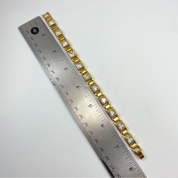 Vintage Gold Plated Cubic Zirconia CZ Radiant Cut Link Tennis Bracelet 7” - Picture 5 of 7